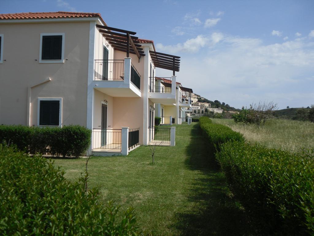 Liberatos Village Argostoli  Eksteriør billede