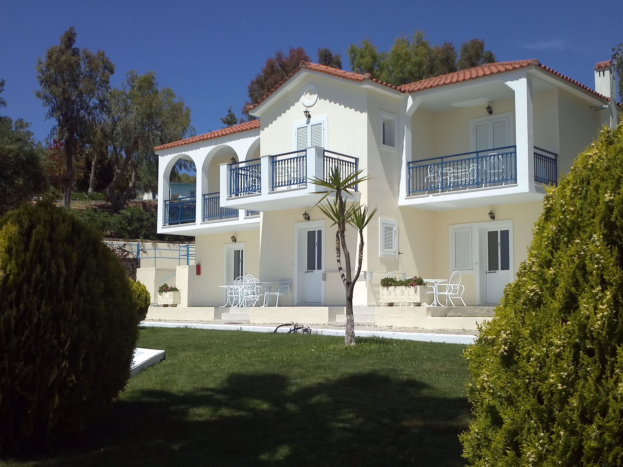 Liberatos Village Argostoli  Eksteriør billede